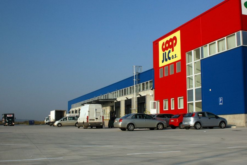 Priemyselné stavby / Logistický areál COOP JLC - foto