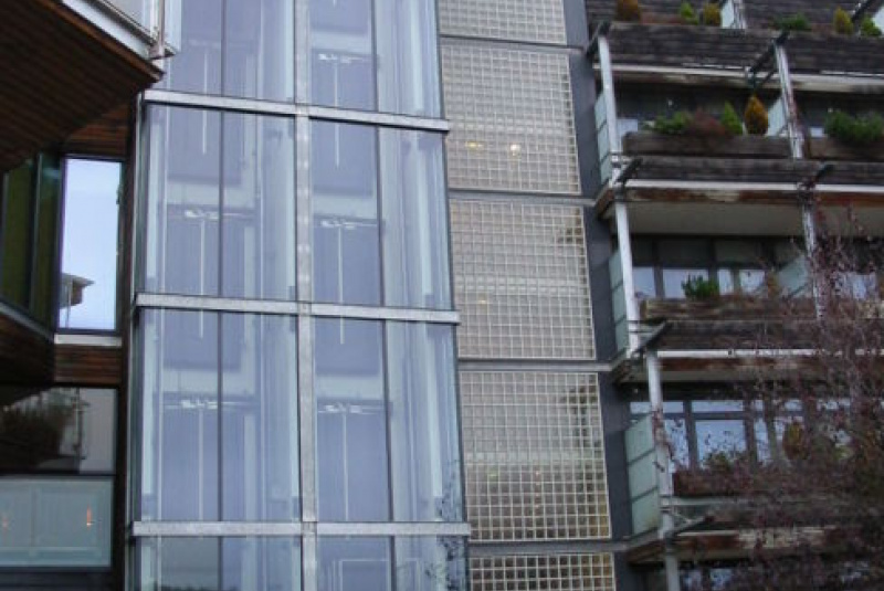 Stavby v zahraničí / Hotel INTERCONTINENTAL - foto