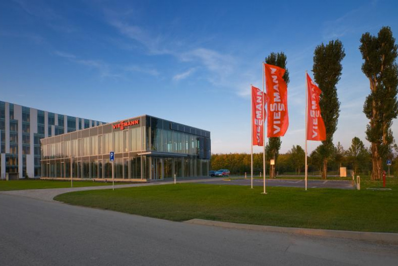 Občianske budovy / VIESSMANN, centrála - foto Občianske budovy / VIESSMANN, centrála - foto