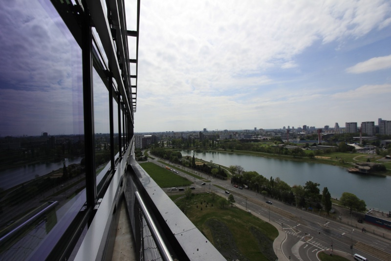 Občianske budovy / LAKESIDE PARK PHASE II. - foto