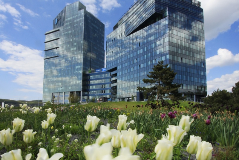 Občianske budovy / LAKESIDE PARK PHASE II. - foto Občianske budovy / LAKESIDE PARK PHASE II. - foto