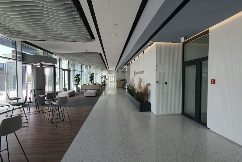 Občianske budovy / LAKESIDE PARK PHASE II. - foto Občianske budovy / LAKESIDE PARK PHASE II. - foto