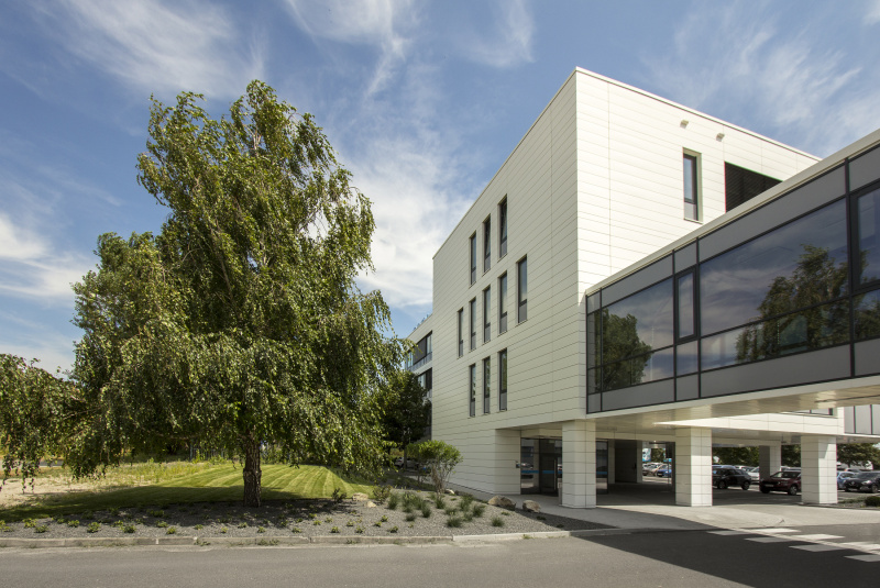 Občianske budovy / Administratívna budova NAY - Bratislava - foto Občianske budovy / Administratívna budova NAY - Bratislava - foto