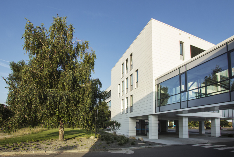 Občianske budovy / Administratívna budova NAY - Bratislava - foto Občianske budovy / Administratívna budova NAY - Bratislava - foto